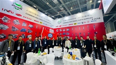 Abosede Diesel célèbre un succès retentissant au salon Automechanika Shanghai...